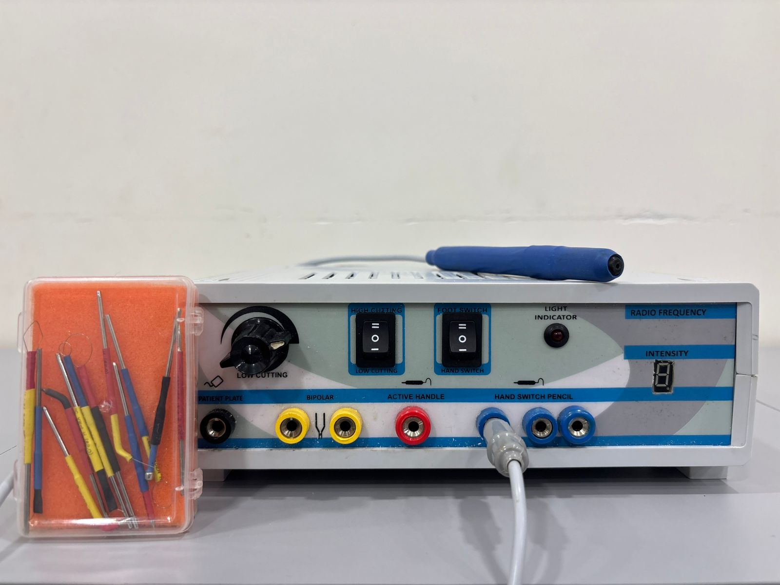 Electrosurgery Radio Frequency Unit