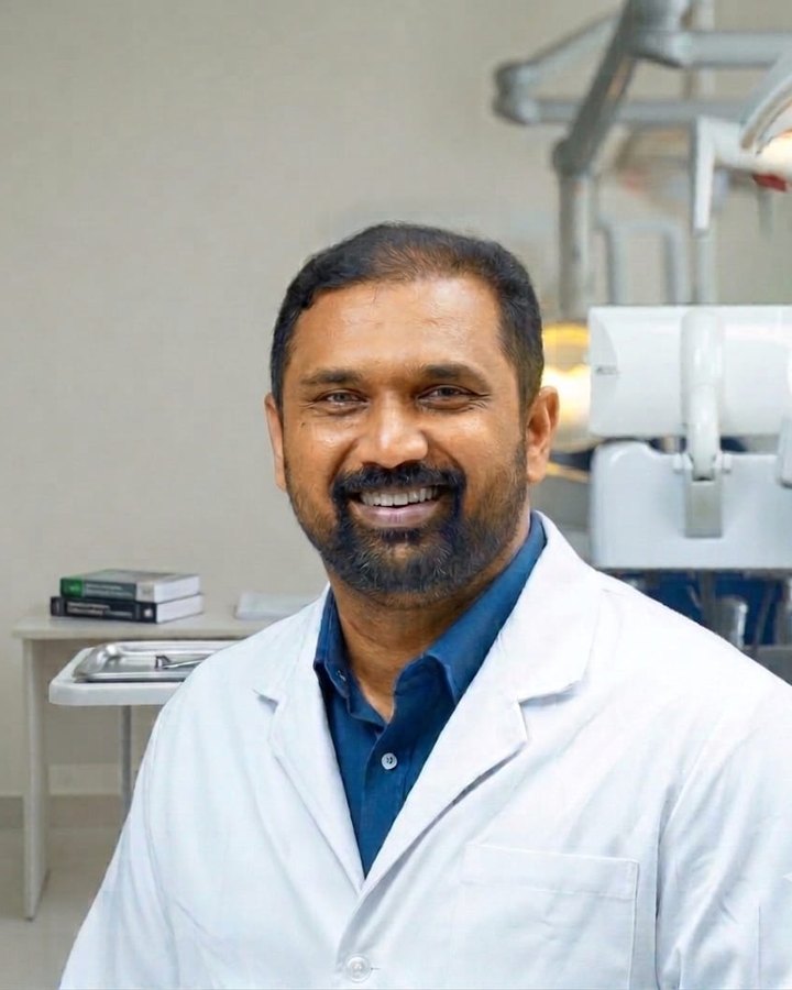 Dr. Vijayakumar, MDS, Periodontist at Dr. Teeth Dental Care, Mangaluru